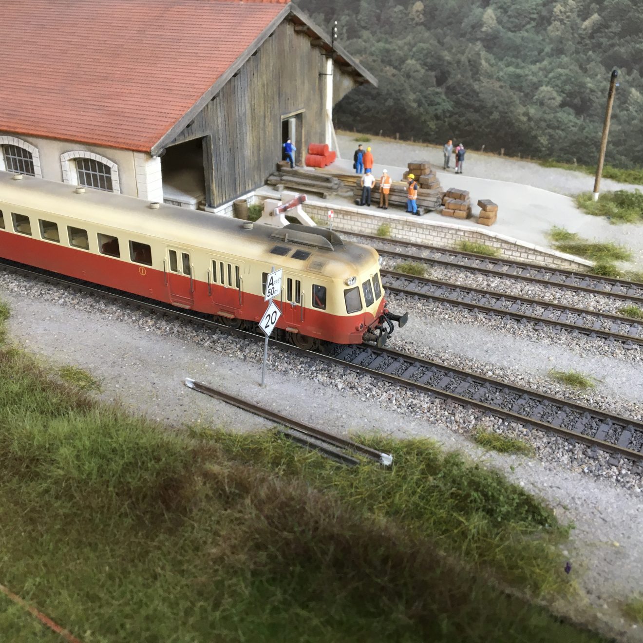 Hornby-Jouef : autorail XAB 2120 SNCF réf. HJ2202 - Free