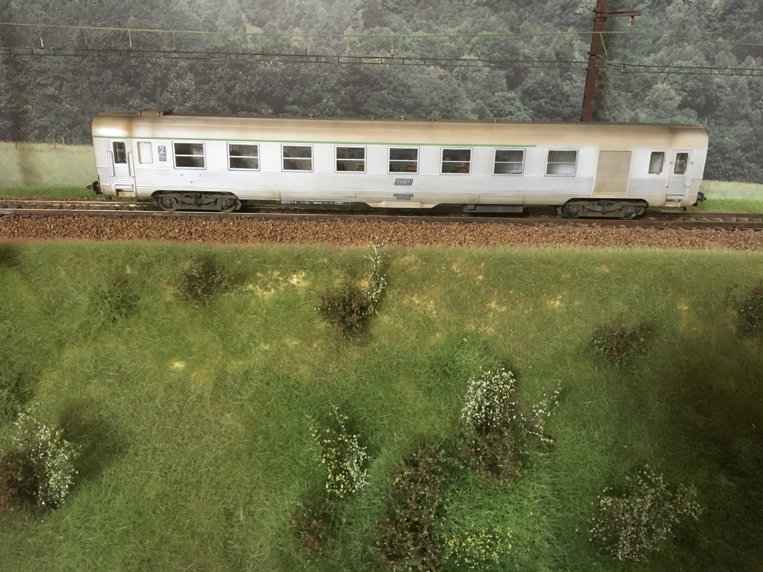 SNCF, coffret 2 pièces DEV Inox, B6Dtj + B9tj (toit argent a... Train SNCF, coffret 2 pièces DEV Inox, B6Dtj + B9tj (toit argent a... Train
